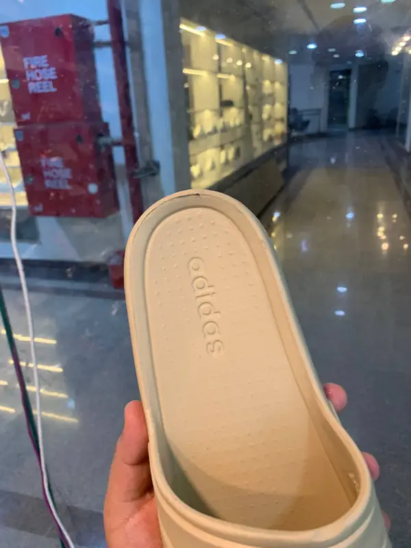 ⁦شبشب رجالي  بيج ايفا Adidas⁩ - الصورة ⁦3⁩