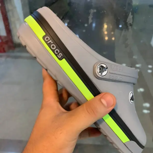 ⁦كروكس رجالي رصاصي تركي Crocs⁩ - الصورة ⁦4⁩
