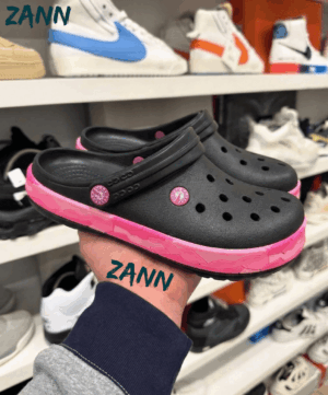 كروكس حريمي cobarايفا اسود