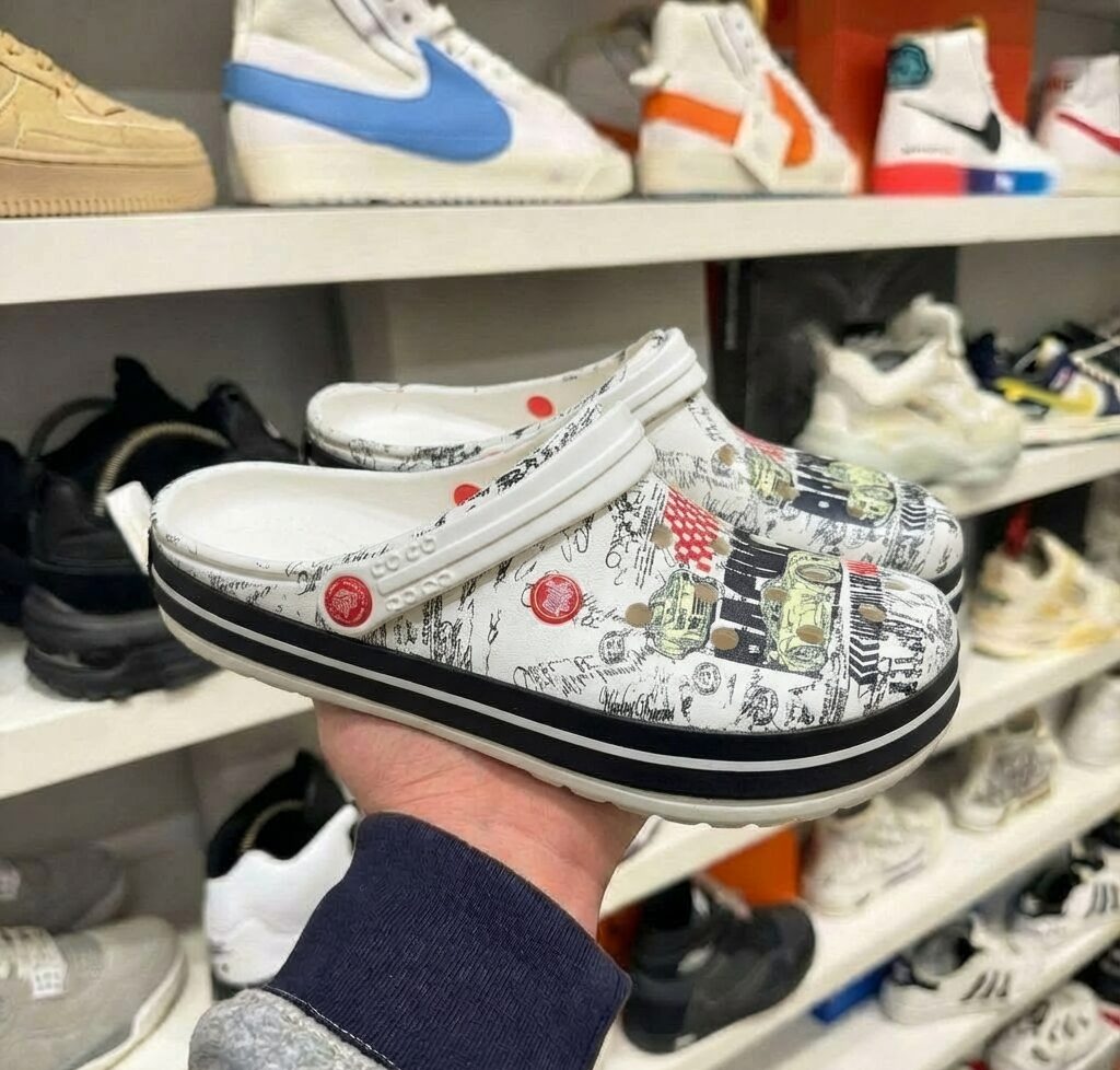 كروكس رجالي ابيض جيشي COCO07